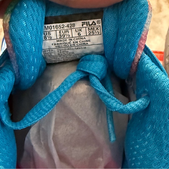 Fila Women’s trail runner Multicolor Athletic Shoes size 8.5 - Picture 6 of 6